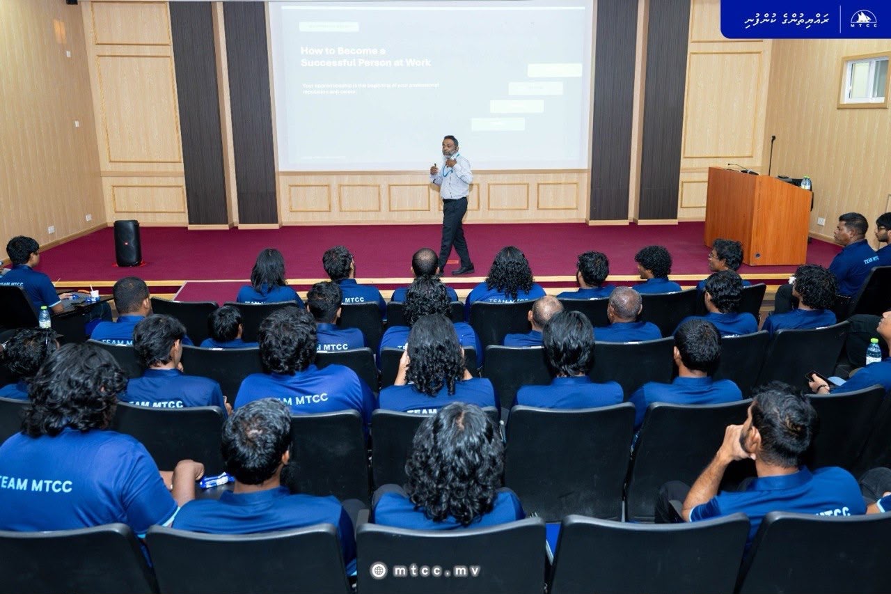 8،000 ރުފިޔާގެ އެލަވަންސަކާއެކު، 14 ދާއިރާއަކުން ޒުވާނުން ތަމްރީނުކުރުމަށް އެމްޓީސީސީގެ ހުނަވަރު ޕްރޮގްރާމް ފަށައިފި