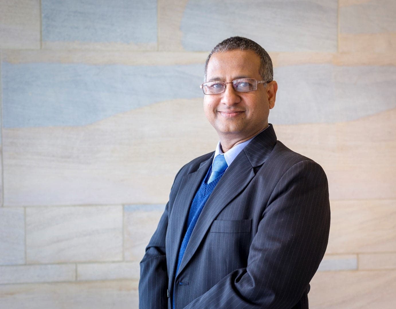 އިންޑިއާ އައުޓް ހަރަކާތް ހުއްޓުވަން ފަރުމާކުރާ ބިލަށް ޑރ. ޝަހީދުގެ ފާޑުވިދާޅުވުން