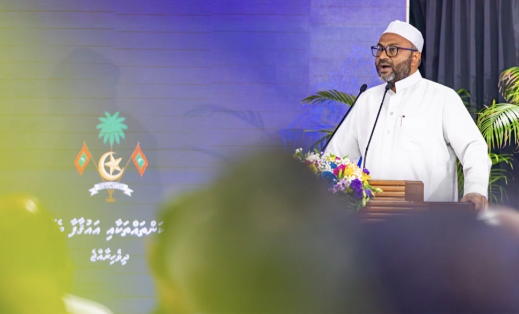 ޒުވާން ޚަޠީބުންނަކީ މުޖުތަމަޢަށް ނަމޫނާ ބަޔަކަށް ވާންޖެހޭ: މިނިސްޓަރ ޝަހީމް