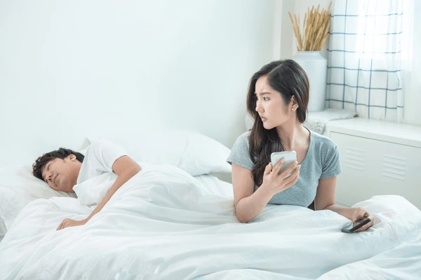 ބައިވެރިޔާގެ ފޯނު ސިއްރުން ބެލުމަކީ ކިހާވަރެއްގެ ގޯސް ކަމެއް؟