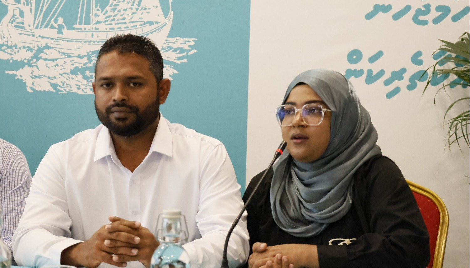އިހަވަންދޫ ކައުންސިލަށް އަމިއްލަ ގޮތުން ހޮވުނު ދެ މެމްބަރަކު ޕީއެންސީއަށް ސޮއިކޮށްފި