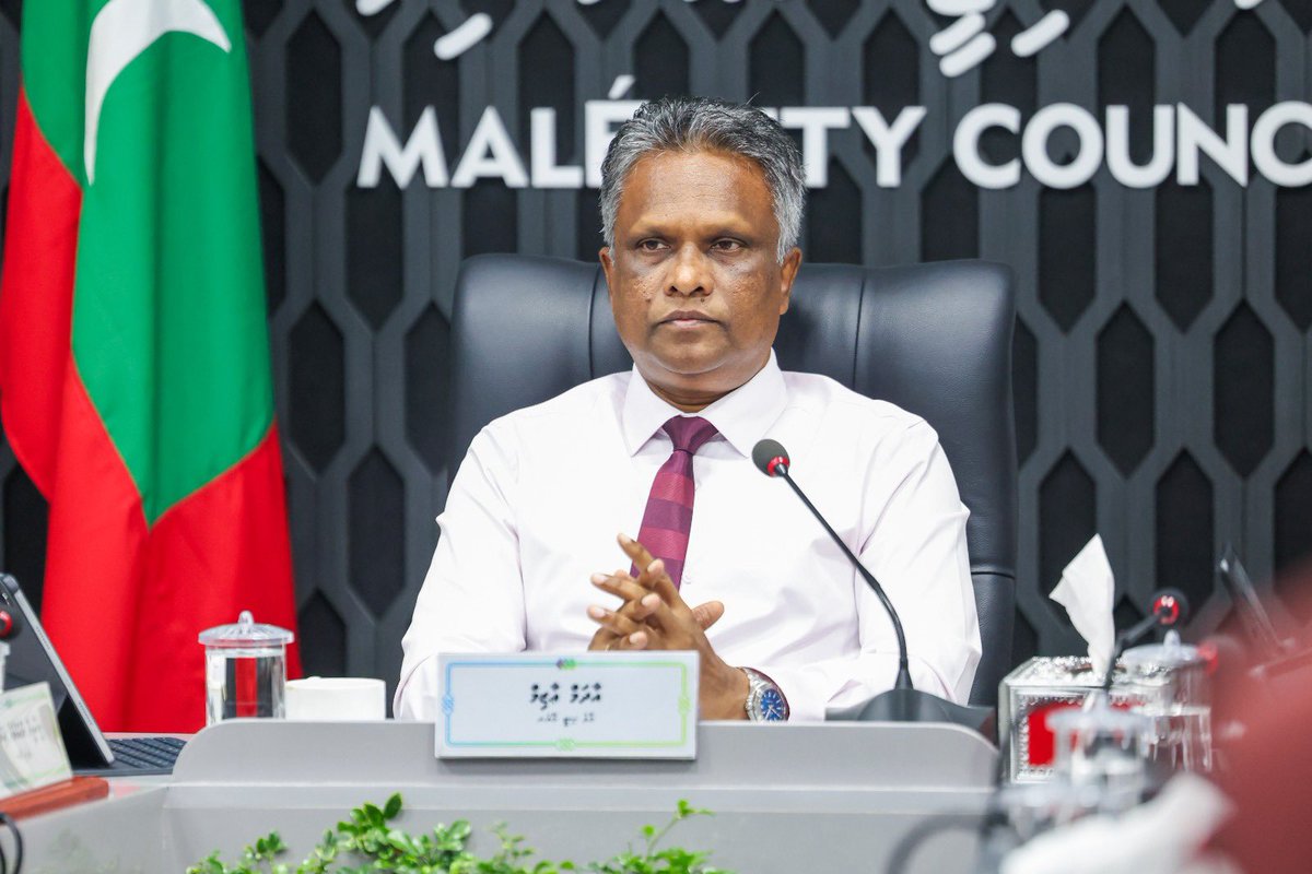 މި މަހު ވެސް ކައުންސިލްގެ ގްރާންޓުން 13 މިލިއަން ރުފިޔާ ކަނޑާލައިފި: މޭޔަރު އާޒިމް