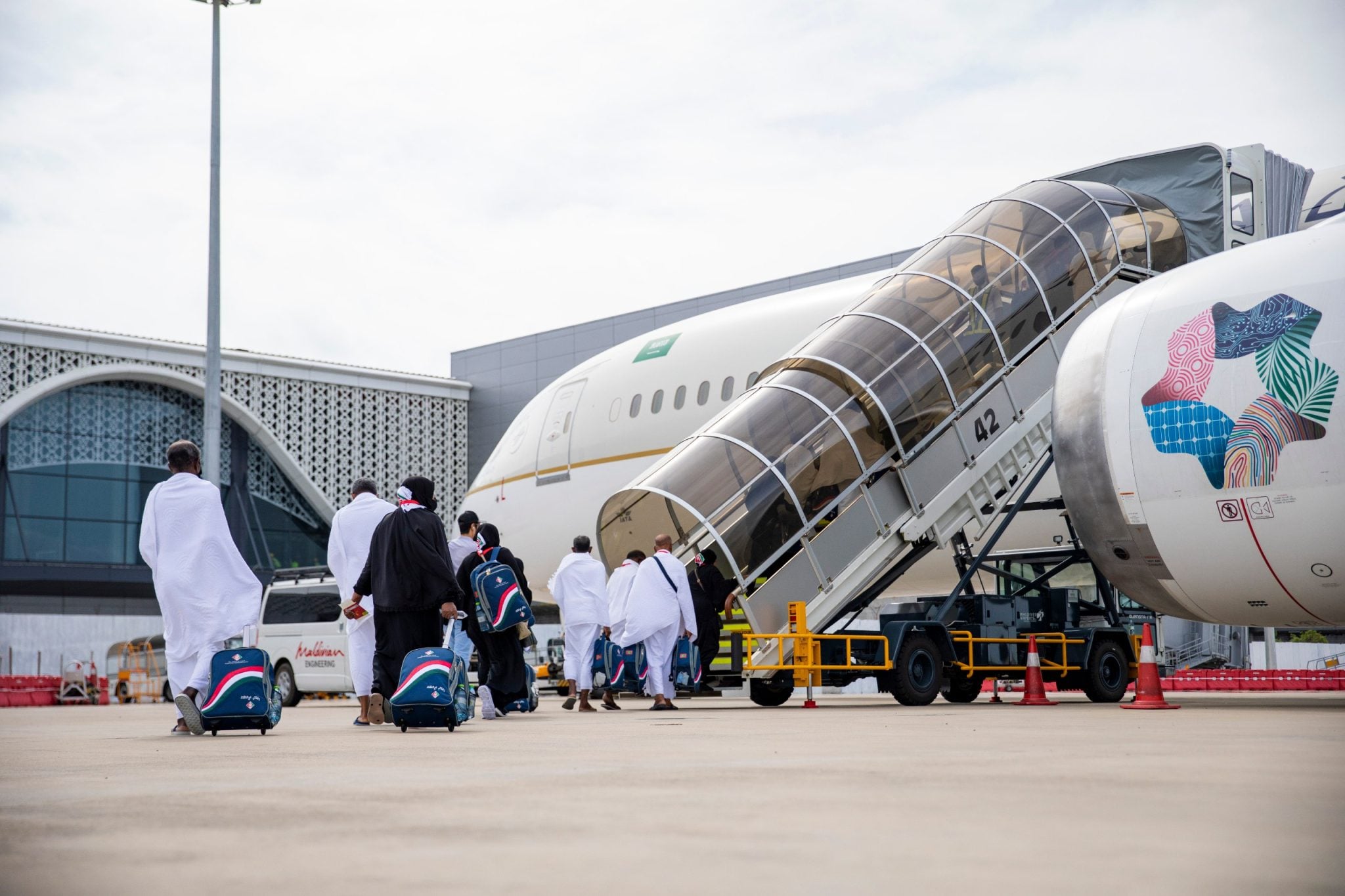 ރާއްޖެއިން އުމްރާއަށްދާ ފަރާތްތަކުން ދަތުރުފަތުރުގެ ކަންކަމުގައި އިތުރަށް ސަމާލުވުމަށް އިލްތިމާސްކޮށްފި