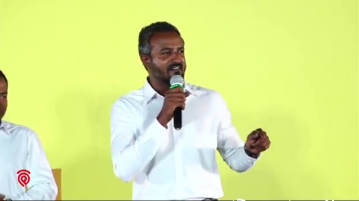 މިޑް-ޓާމް އިލެކްޝަނަކަށް ގޮވާލައި، ސަރުކާރުގެ "ނޯ ކޮންފިޑެންސް" އޮތްކަން އާތިފް އިޢުލާނުކުރައްވައިފި