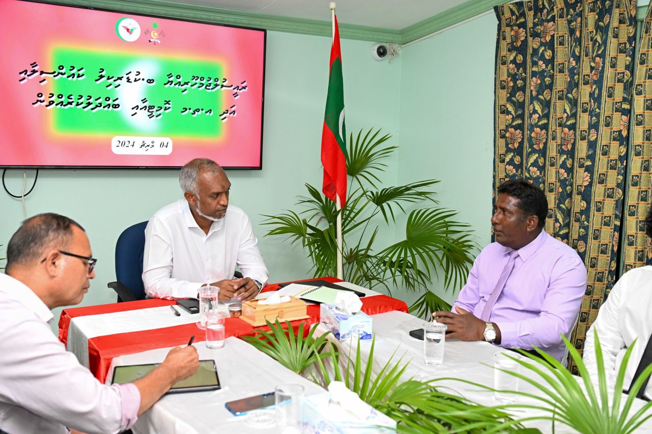 ލުއި ލޯނަށް މަގުފަހިކޮށްދޭން ކުޑަރިކިލު އަންހެނުންގެ ކޮމިޓީން ރައީސަށް ދަންނަވައިފި