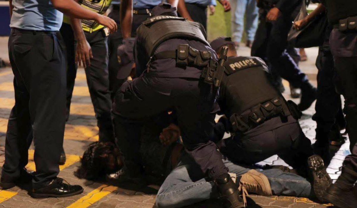 ޒުވާނުންގެ މުޒާހަރާ މޮނިޓަރކުރަމުންދާކަމަށް އެޗްއާރްސީއެމުން ބުނެފި