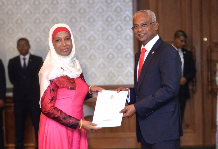 އާތިފާގެ އިސްތިއުފާ، ރައީސް ނަޝީދު ސިފަކުރެއްވީ "ދަންތުރަ" އަކުން ސަލާމަތްވުން ކަމަށް