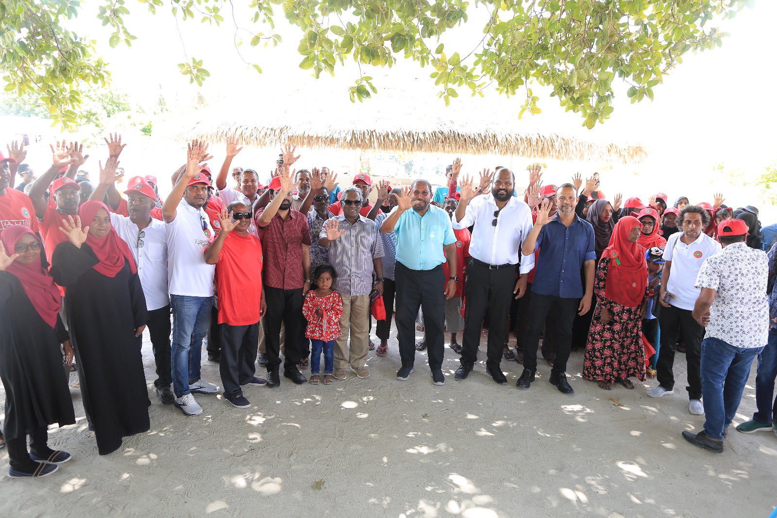 ރައްޔިތުންނަށް އޮތީ މިނިވަން ކަމަށް ވޯޓުދިނުން ނުވަތަ އަޅުވެތިކަމަށް ވޯޓު ދިނުން: ޤާސިމް