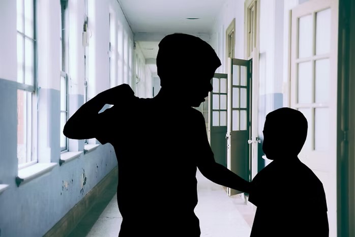 ބުލީ ކުރުން އިތުރުވުން