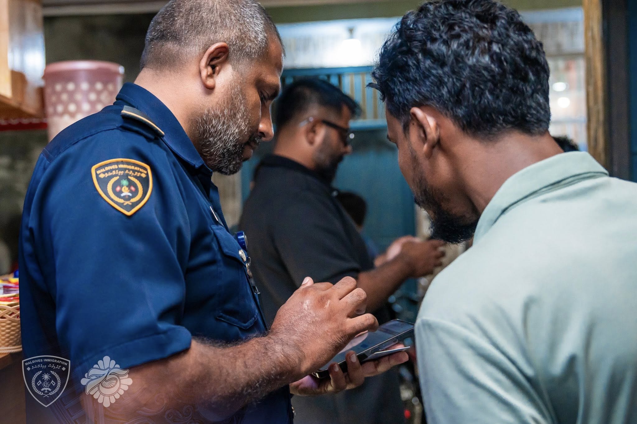 ހުޅުމާލޭގައި ގަވާއިދާ ހިލާފަށް އުޅުނު ބިދޭސީންތަކެއް އަތުލައިގެންފި