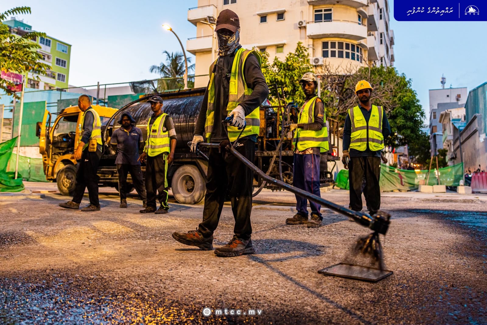 އަމީނީ މަގުގެ ތިންވަނަ ސެގްމަންޓުގައި ތާރުއެޅުމުގެ އަމަލީ މަސައްކަތް މާދަމާ ފަށަނީ