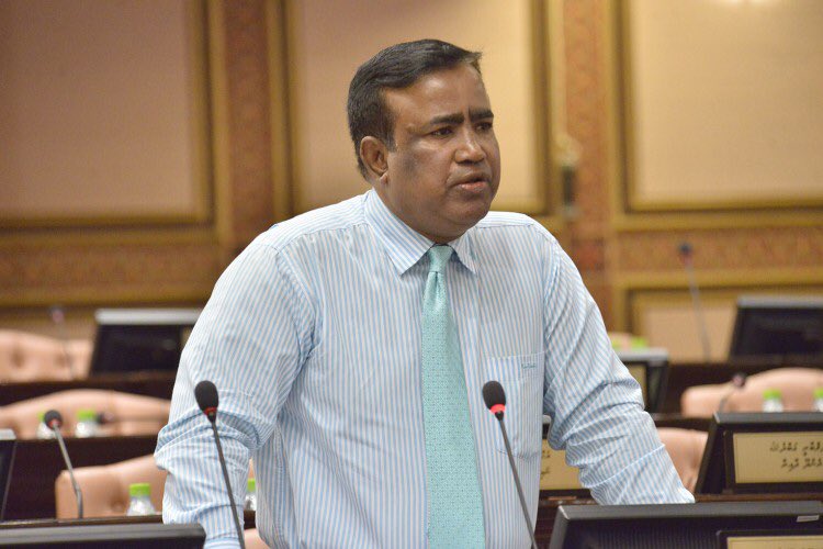 އިސްތިއުފާއެއް ނުދޭނަން؛ މައުރޫފާއި އިބުރޭ ވަކިކުރީ އެއްބާރުލުން ނުދޭތީ: ޣަފޫރު