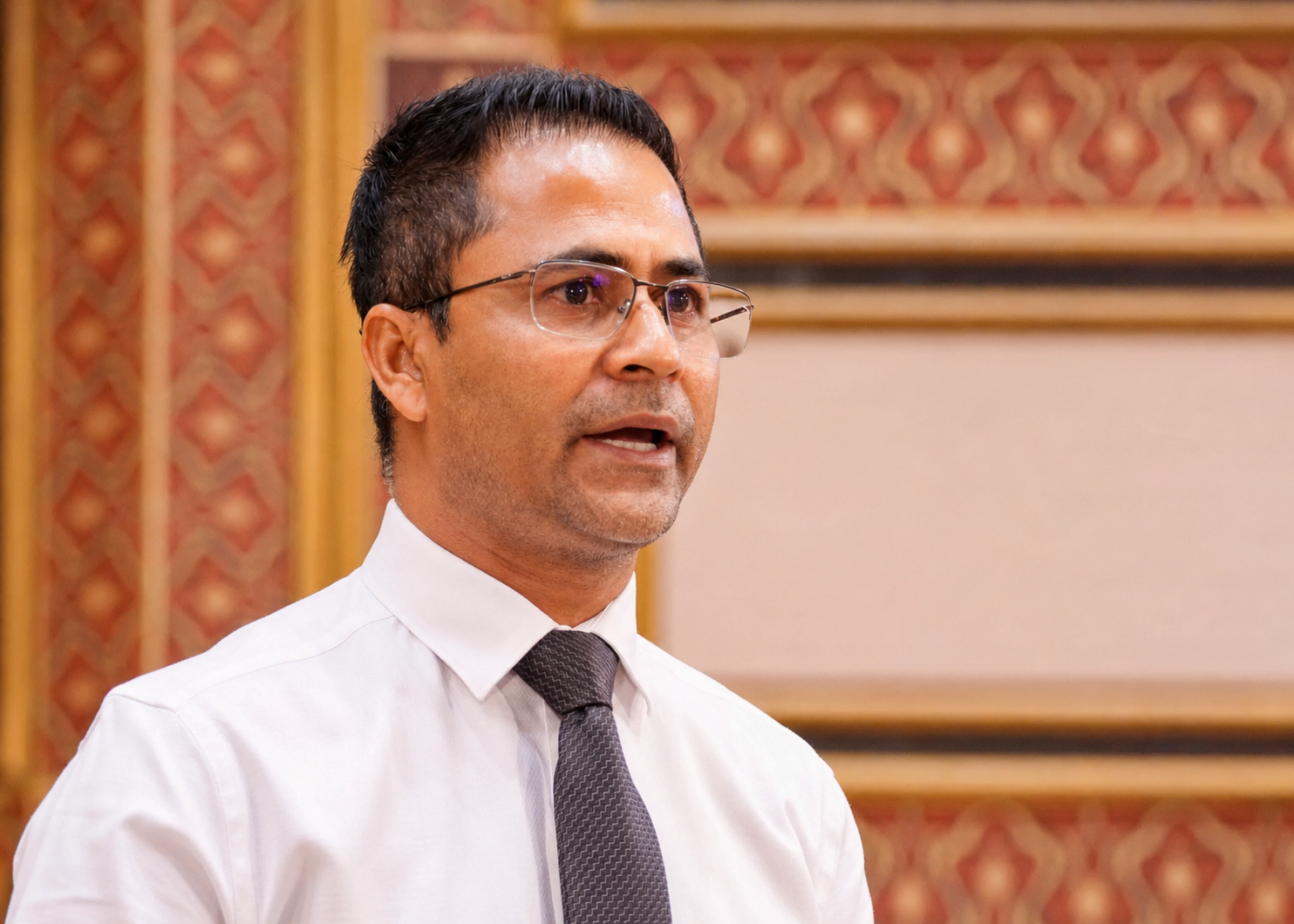 ރައީސް މުޢިއްޒަށް 2028 ދީފިނަމަ އިތުރު ވެރިއަކު އައިސް ތަރައްޤީކުރަން ނުޖެހޭ ވަރަށް ރާއްޖެ ތަރައްޤީކުރާނެ: ޑްރީމްސް އިއްބެ