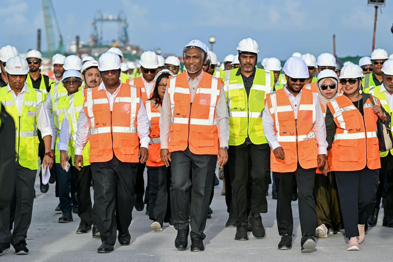 ތިލަމާލޭ ބުރިޖުގެ މަސައްކަތުން ފެންނަނީ ސަރުކާރުން ތަރައްގީއަށް ދޭ އިސްކަން: ރައީސް