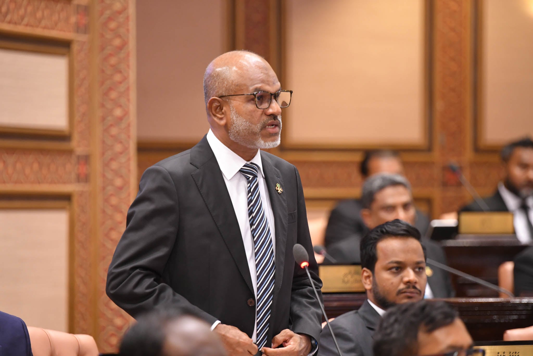 އިޤްތިޞާދީ މަންޒަރު ތަސައްވުރު ކުރެވޭނީ މާލީ ވުޒާރާއިން ރަނގަޅު މަންޒަރު ދެއްވީމަ: ނާޒިމް