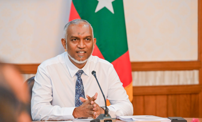 ރައީސްގެ ރަސްމީ ވަޓްސްއެޕް ޗެނަލަށް ވަނުމުގެ ދައުވަތު