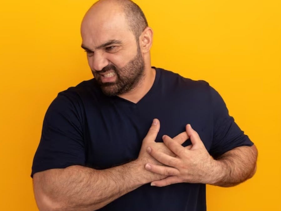 ކޮލެސްޓްރޯލް މަތިވުމަށް މެދުވެރިވަނީ ކީއްވެ؟