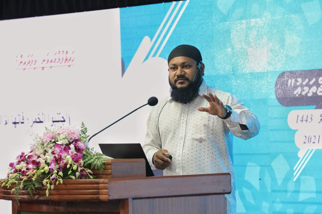 ޕީޕިއެމުން ދަނީ ޑރ. މުއިއްޒު ގަންހިންގުވަމުން، ކަންތައްކުރަނީ ބޭއަދަބީކޮށް:ޒައިދު