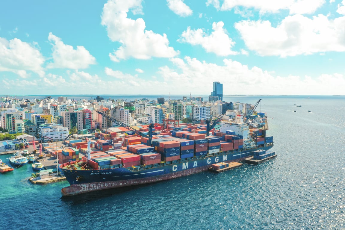 މާލޭ ބަނދަރު ފުރި މުދާ ތާށިވެއްޖެ؛ ރޯދައަށް މުދާ ނުލިބިދާނެކަމުގެ ބިރުވެރިކަން އިންތިހާއަށް ބޮޑު!