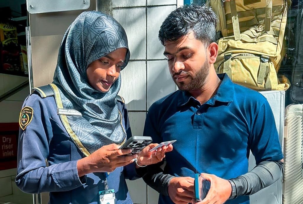 ރާއްޖޭގައި ގަވާއިދާ ހިލާފަށް އުޅެމުން ދިޔަ ފަސް ބިދޭސީން އިމިގްރޭޝަންގެ ބެލުމުގެ ދަށަށް ގެންގޮސްފި