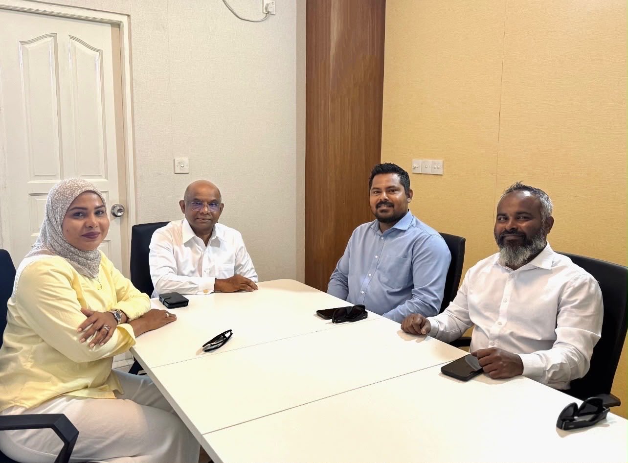 އެމްޑީޕީގެ ރައީސް ޝާހިދު ލ. ގަމު ކައުންސިލްގެ އިސްވެރިންނާ ބައްދަލުކުރައްވައިފި
