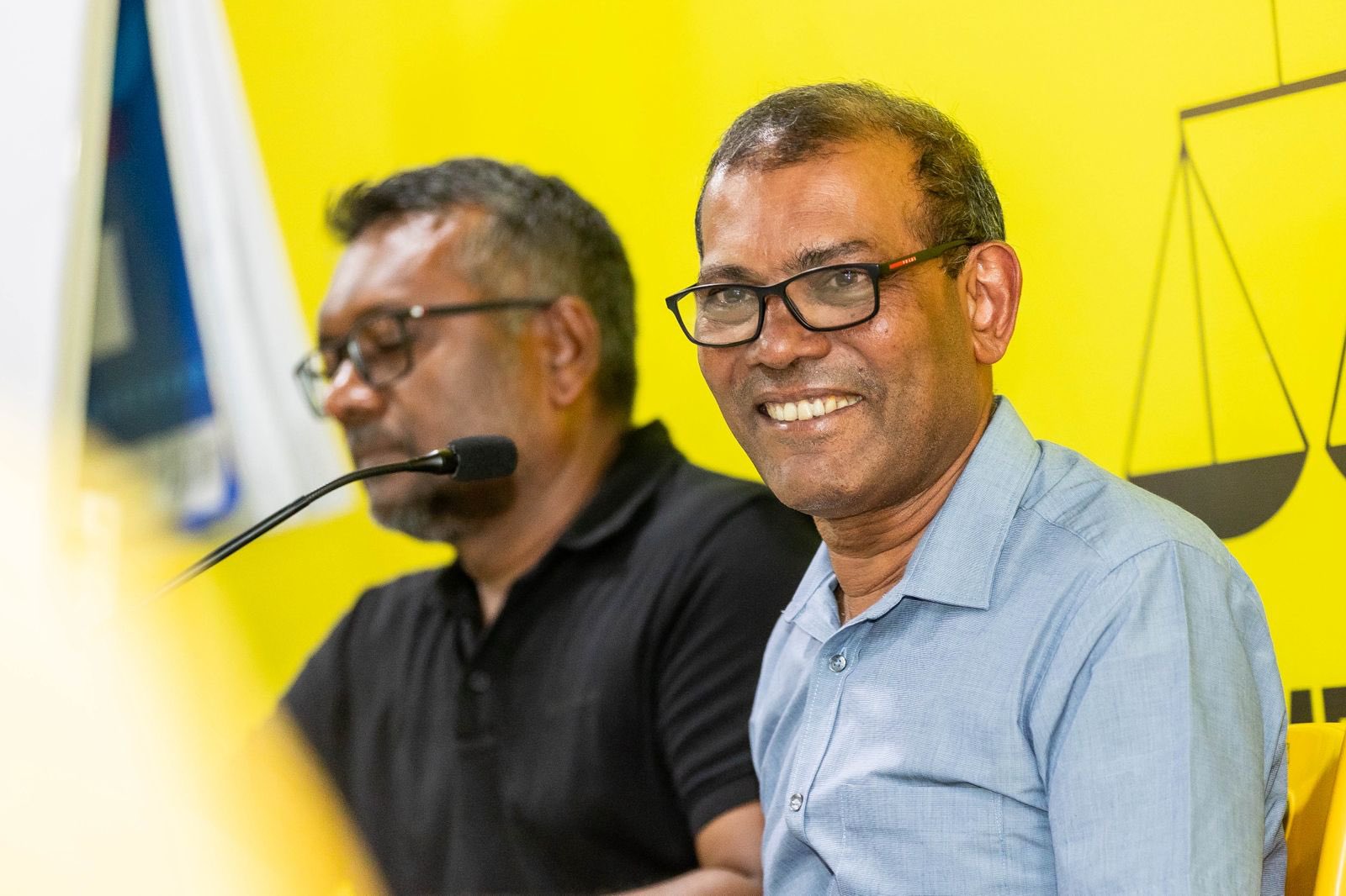 މި ސަރުކާރުން ދަނީ ރާއްޖެ ބަނގުރޫޓްކުރަމުން: ނަޝީދު
