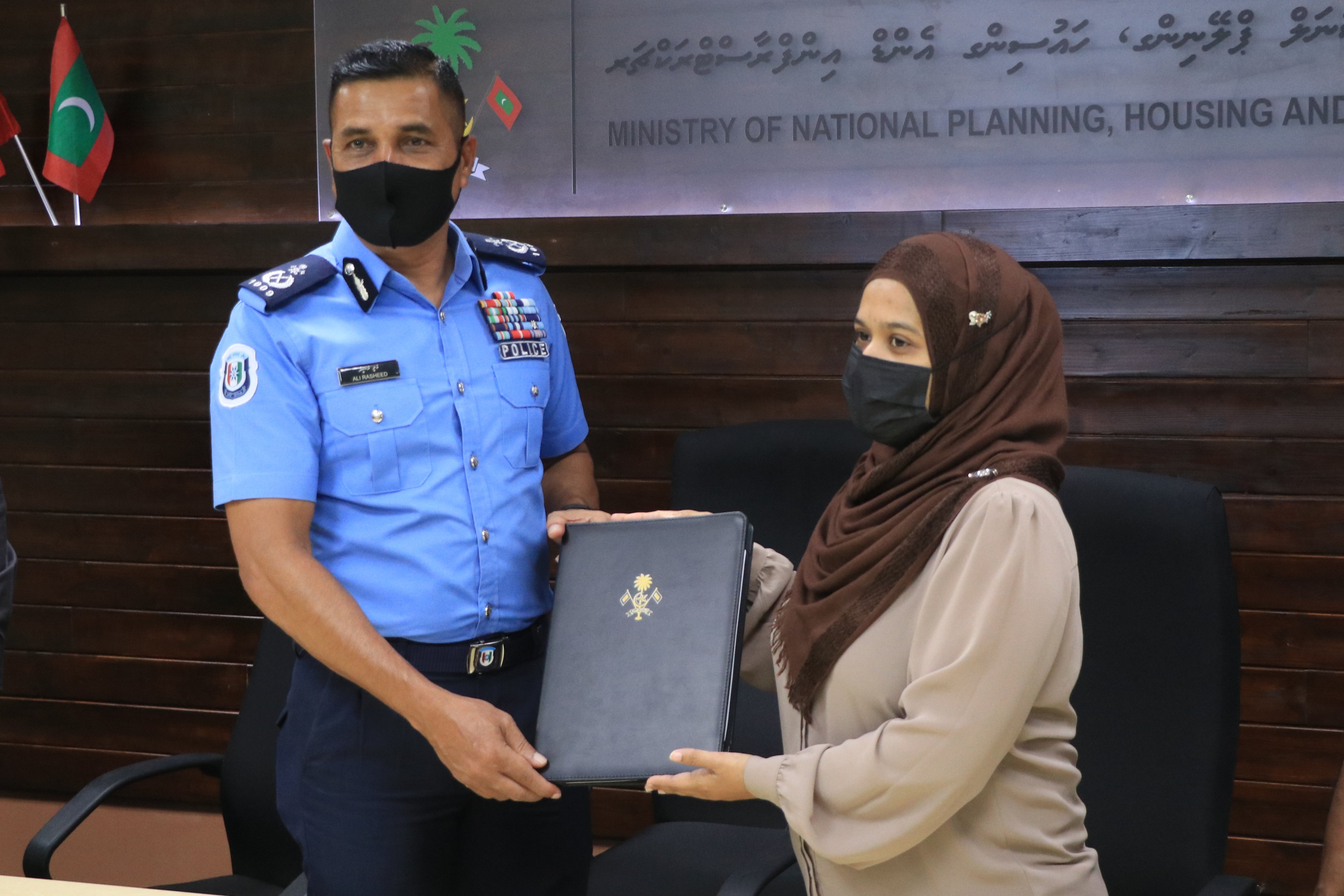 ފުލުހުންގެ ފްލެޓްތަކުގެ ފިނިޝިންގ މަސައްކަތް އެންމެފަހުން ބަޔަކާއި ހަވާލުކޮށްފި