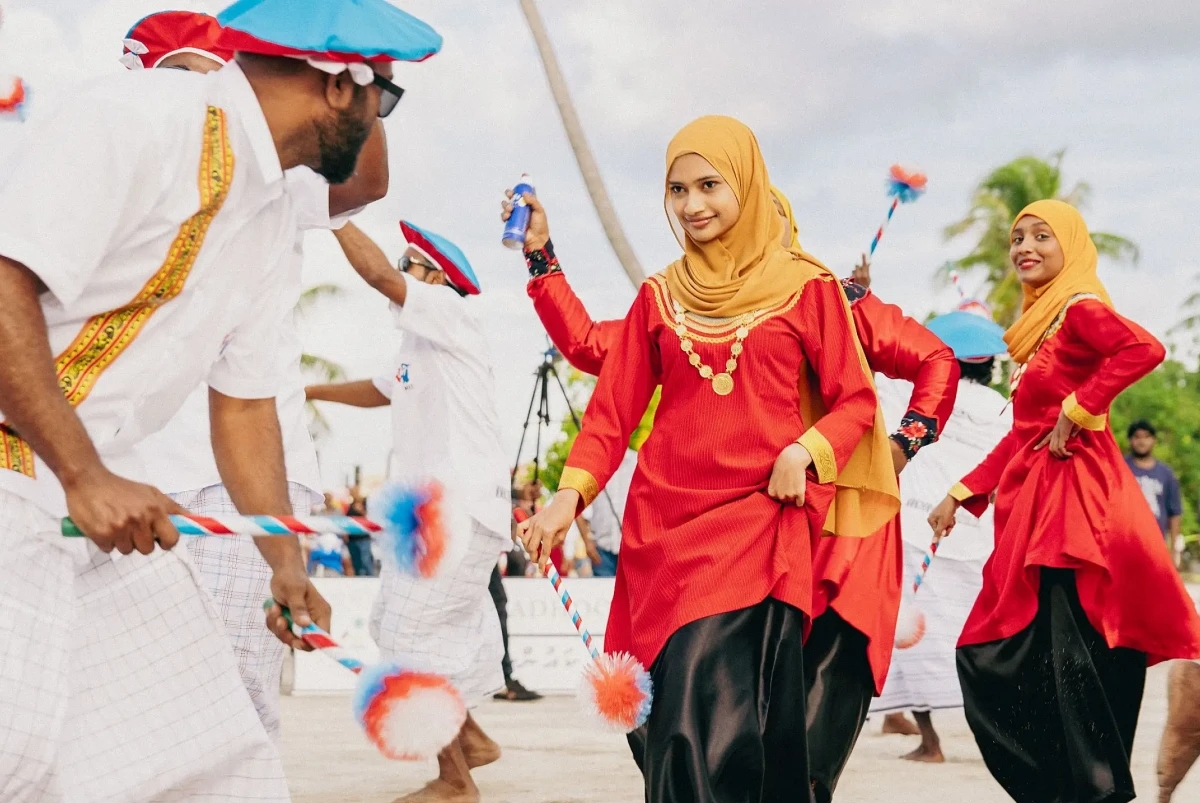 2039 ވަނަ އަހަރު މުސްލިމުން ތިން އީދު ފާހަގަކުރާނެ!