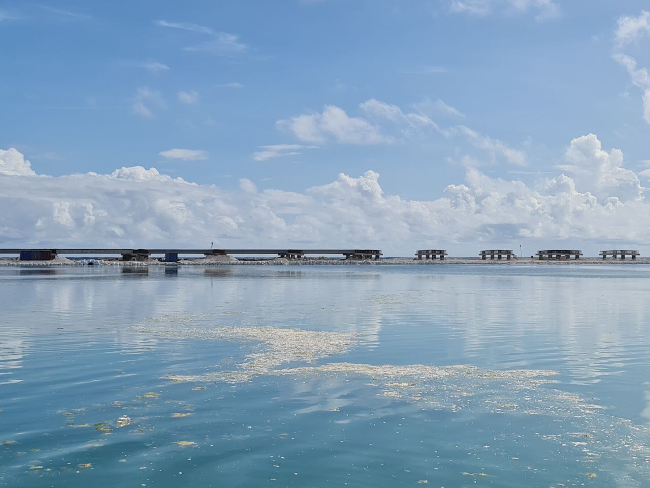 އީކުއޭޓަރުގެ ދެކުނުގައި ޒަމާނީ ސިޓީއެއް ބިނާ ވަނީ