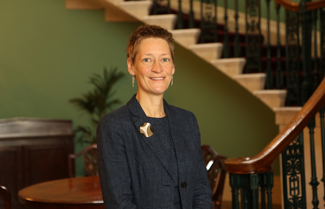 މިފަހަރު ރޯދަ ހިފައި ގުރުއާން ކިޔަވާނަން: އިނގިރޭސި ސަފީރު