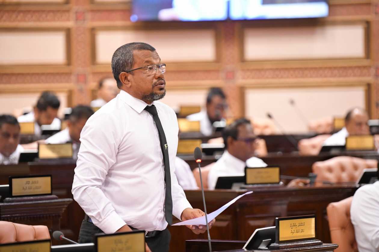 ޖަލުތަކުގެ ހާލަތު ގޯސް: ކަރެކްޝަންސްގެ އިސްވެރިން މަޖިލީހަށް ހާޒިރުކޮށްދިނުމަށް ކުޑޫ އެދިވަޑައިގެންފި