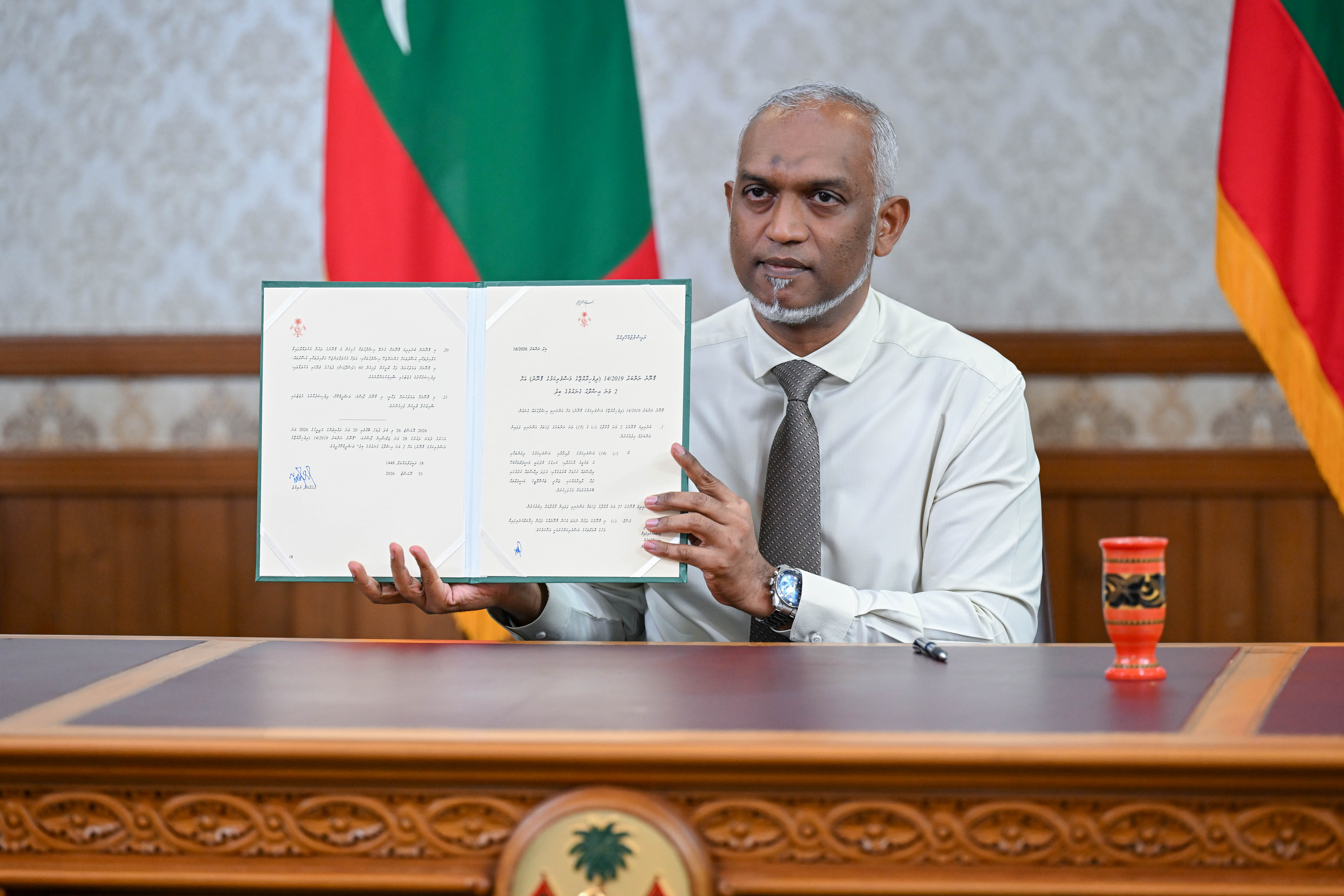 އެއްގަމު ދަތުރުފަތުރުގެ ބިލު ރައީސް ތަސްދީޤުކުރައްވައިފި: އުޅަނދުތައް ބޭނުންކުރެވޭނީ ގިނަވެގެން 20 އަހަރު