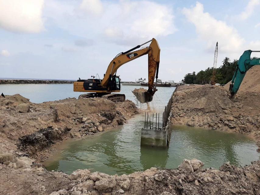 ފީވަށް ބަނދަރު ތަރައްޤީ ކުރުމުގެ މަސައްކަތުގެ ބޮޑުބައެއް ނިންމާލައިފި