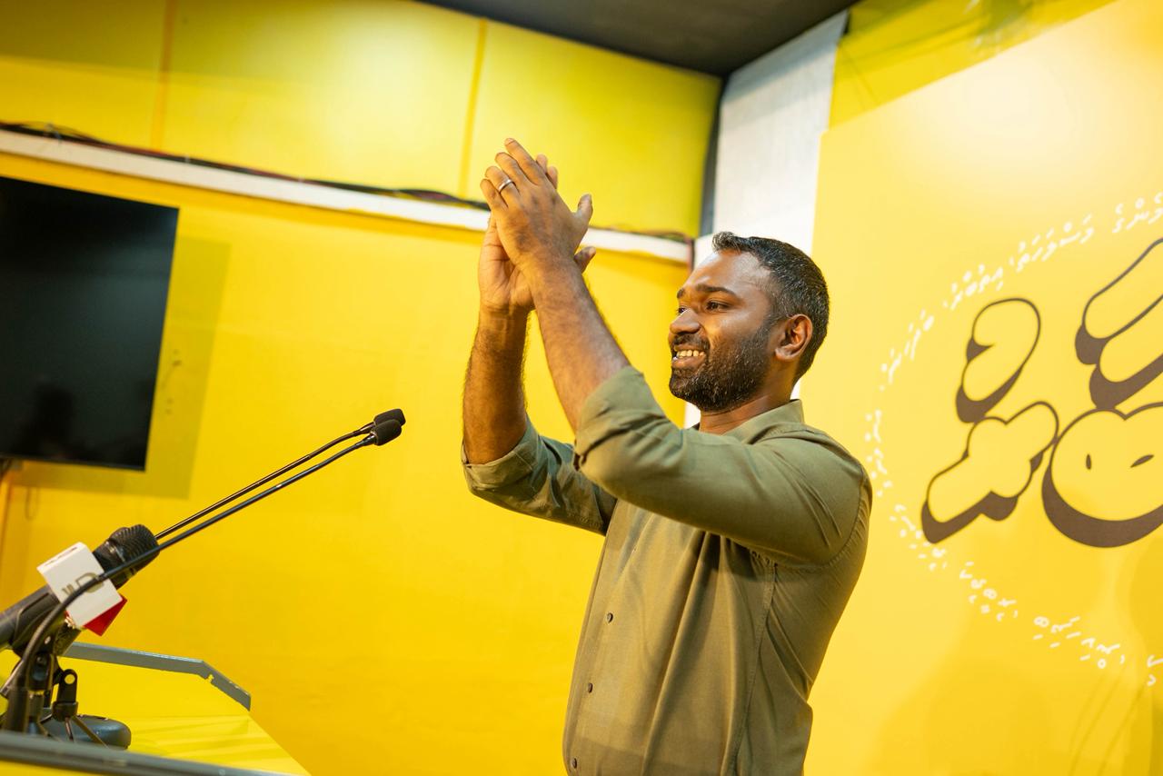 ވާދަވެރި ކެންޑިޑޭޓުންނަށް އިހުތިރާމް ކުރުމަށް މީކާއިލް އިލްތިމާސް ކުރައްވައިފި