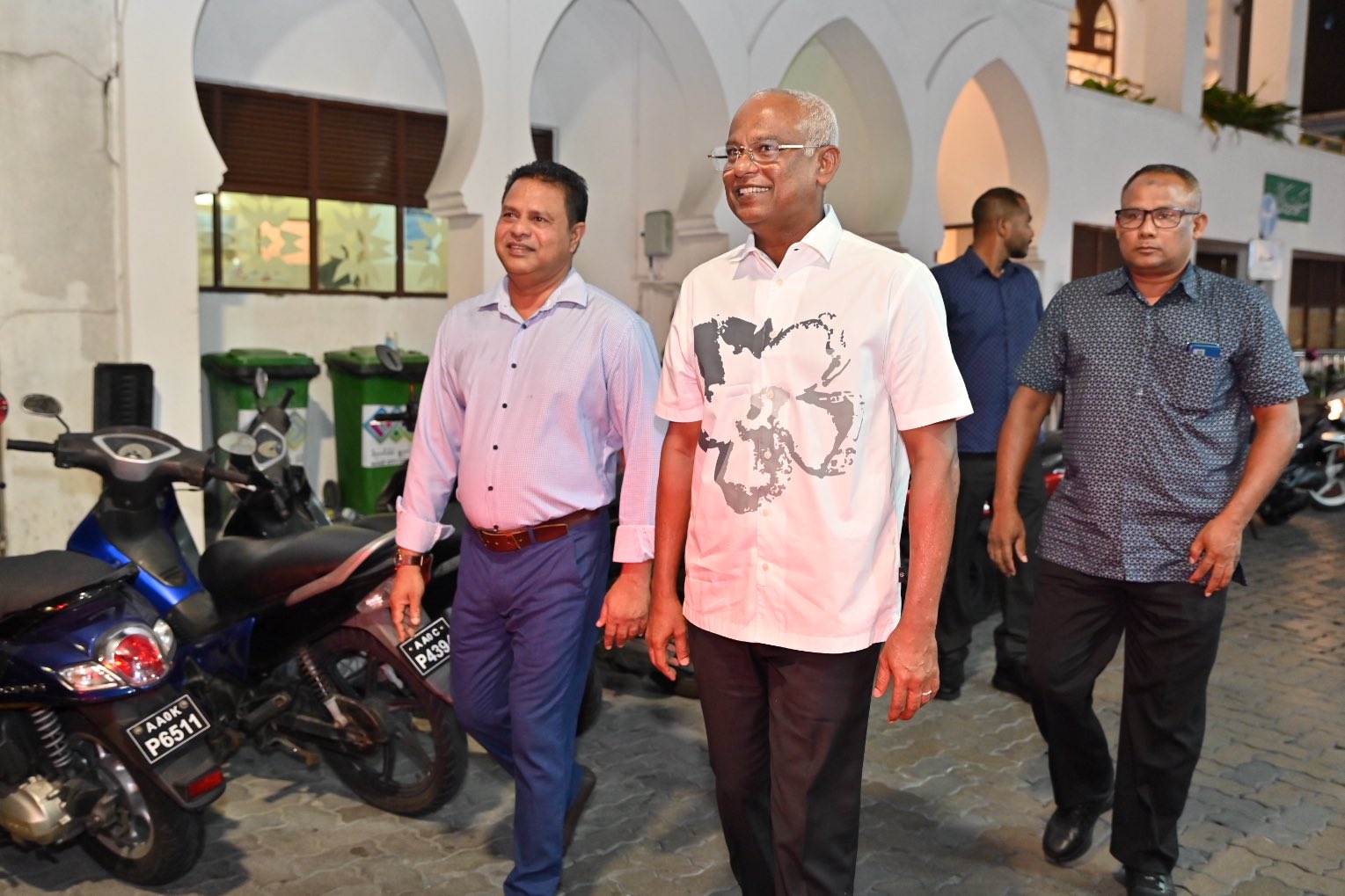 ރައްޔިތުން ތިބީ ރިޔާސީ އިންތިހާބުގައި ހެދުނު ގޯހުން ސަލާމަތްވާން ތައްޔާރަށް: ސޯލިހް