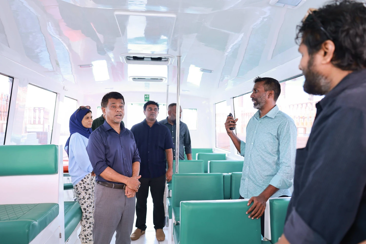 އަތޮޅު ހޮސްޕިޓަލުތަކަށް ބޭނުންވާ ލޯންޗުތައް މިމަހު ފޮނުވައި ނިމޭނެ: ވަޒީރު ނާޠިމް