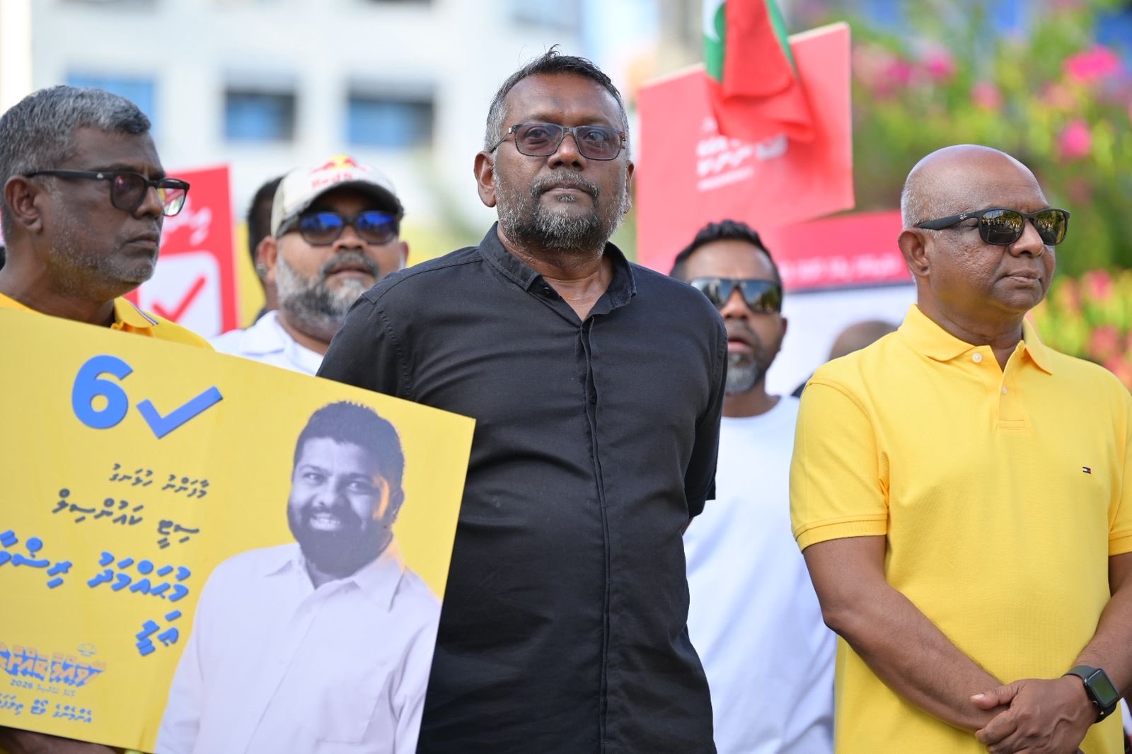 ކާމިޔާބީ ފާހަގަކުރާ ޖަލްސާގައި ރައީސް ނަޝީދަށް ވާހަކަ ދައްކަން ފުރުސަތު ދޭން ފައްޔާޒު އެދިވަޑައިގެންފި