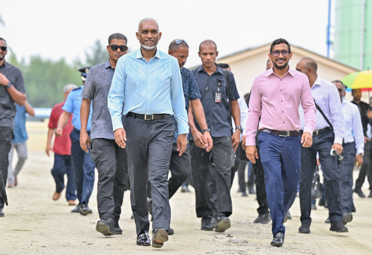 ތިލަމާލެ ބްރިޖްގެ މަސައްކަތުގެ ސްޕީޑު ވަރަށް ލަސް؛ ބްރިޖް ނިންމަން ކޮށްދޭންޖެހޭ ކަންކަން އެބަކޮށްދެން: ރައީސް