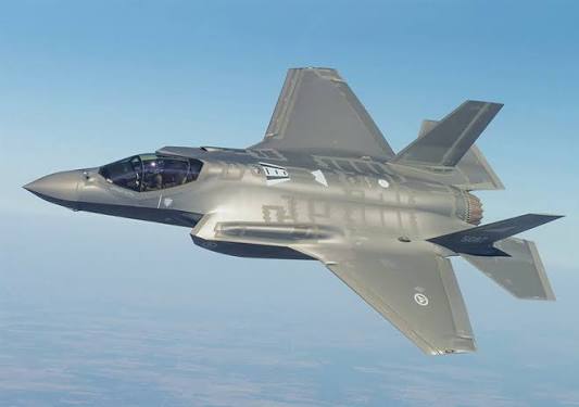 އީރާނުން އެމެރިކާގެ 130 މިލިއަން ޑޮލަރުގެ އެފް-35 ޖެޓެއް ވައްޓާލައިފި