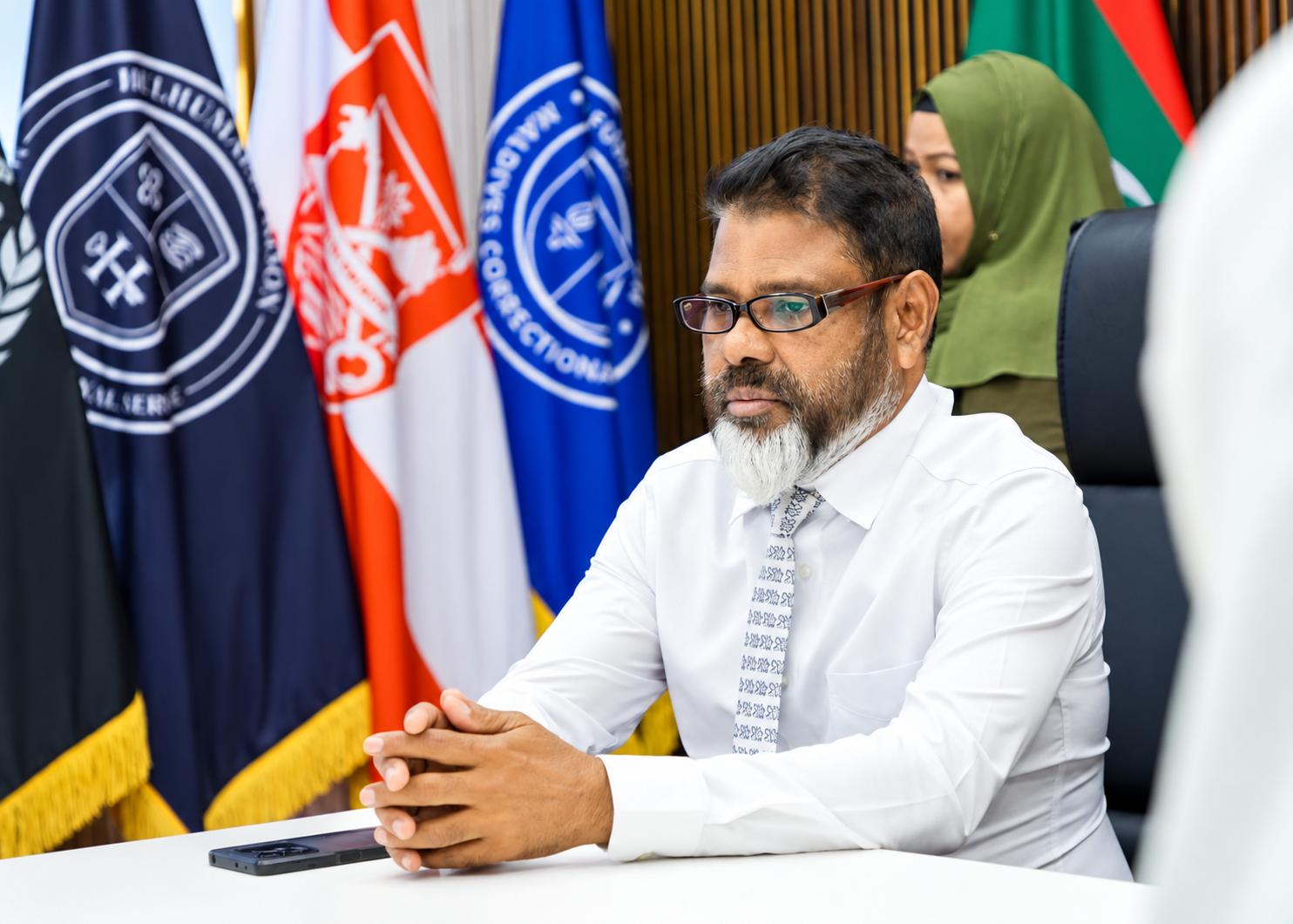ޖަލަށްލެވޭ މީހުންގެ އަދަދު އިތުރުވަނީ، އިތުރު 300 ޖާގަ އުފެއްދުން އަވަސްކުރަންޖެހޭ: ސީޕީ ޒަރީރު