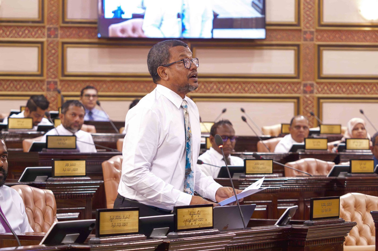 އެހެން ރަށަކުން ގެދޮރު ލިބުމުން ވަގުތުން ރަޖިސްޓްރީ ބަދަލުކުރެވޭ ގޮތަށް އެމްޑީޕީން ހުށަހެޅި ބިލު ބޭރުކޮށްލައިފި
