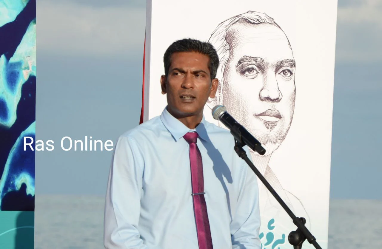 ރައީސް ޑރ. މުޢިއްޒު ޕީޕީއެމްގެ ލަޝްކަރު ވަރުގަދަ ކުރުމުގައި ދެމިހުންނަވާނެ: ފަޒުލް