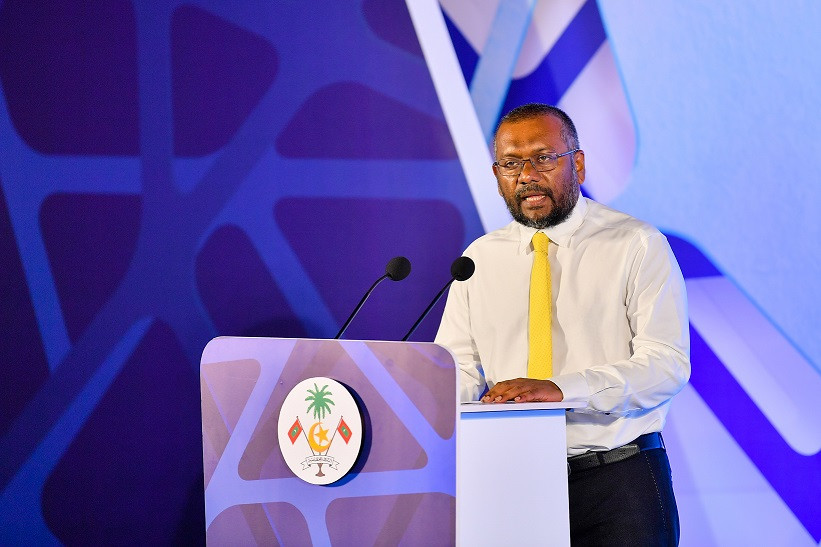 ކޯޓުފަޓްލޫނުގެ ބަދަލުގައި ބޭނުންކުރާނެ ރަސްމީ ހެދުމެއް ހޯދަންޖެހޭ: ފައްޔާޒް