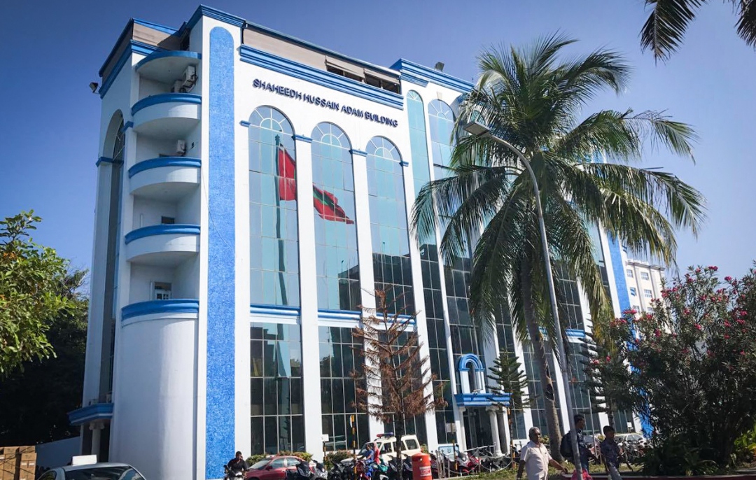 ސައްހަ ނޫން ސްލިޕް ބޭނުންކޮށްގެން 170000 ރުފިޔާގެ ވިޔަފާރިކޮށްފި