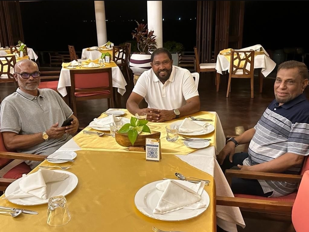 ރައީސް ނަޝީދުގެ މަންދޫބުން ގާސިމާއެކު ބޭއްވީ ނިޒާމު ބަދަލުކުރުމާ ގުޅޭ މަޝްވަރާއެއް!