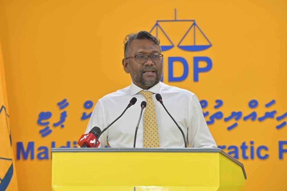 ޑޮލަރުގެ ކާރިސާއިން އަރައިގަންނާނެ ހަގީގީ ޕްލޭނެއް ސަރުކާރަކު ނެތް: ފައްޔާޒު