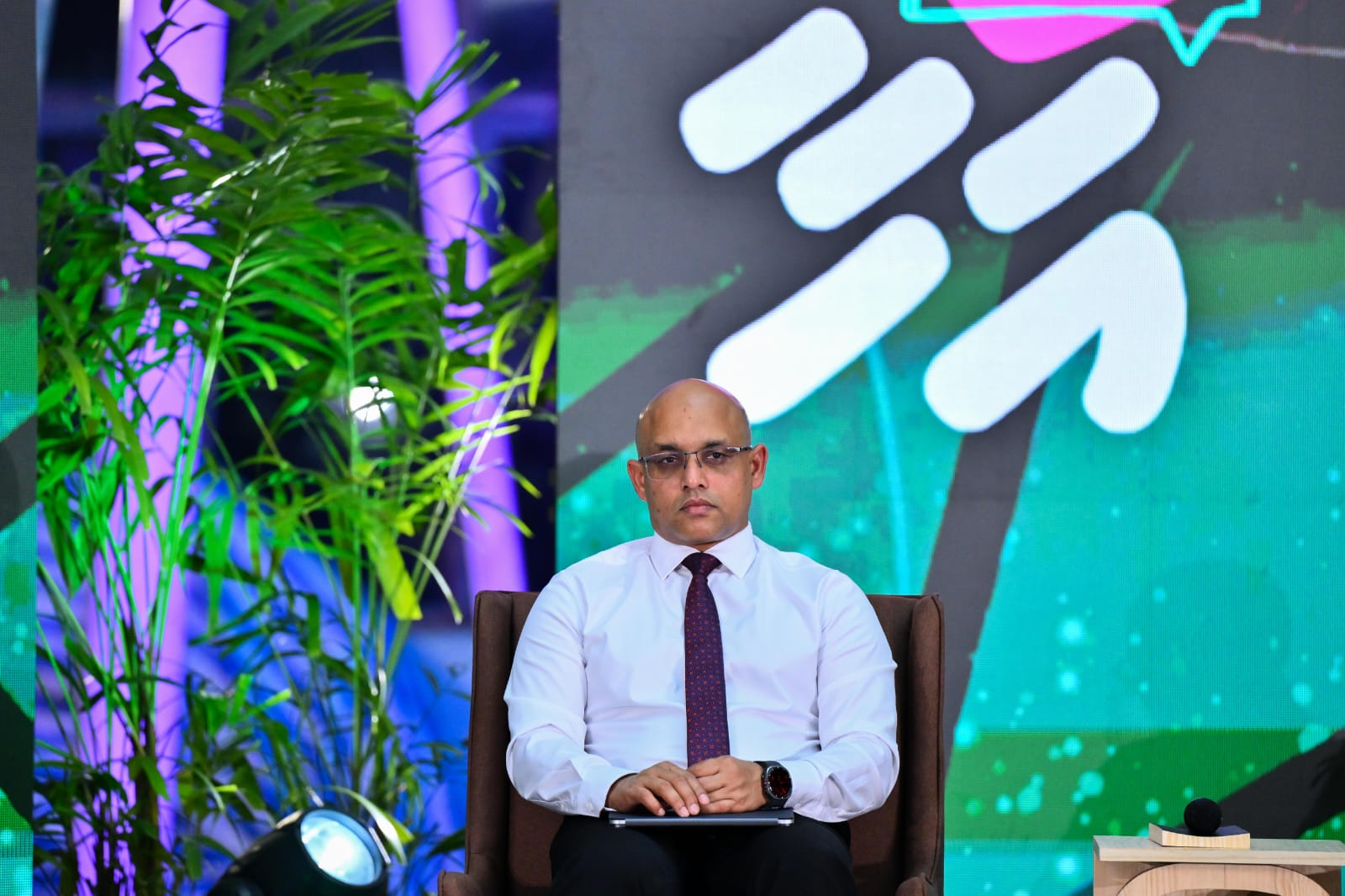މި އަހަރު ނިމުމަށް ފަހު ދެން ދައްކަން އެހާ ބޮޑެތި ދަރަނިތަކެއް ނެތް: ފިނޭންސް މިނިސްޓަރު