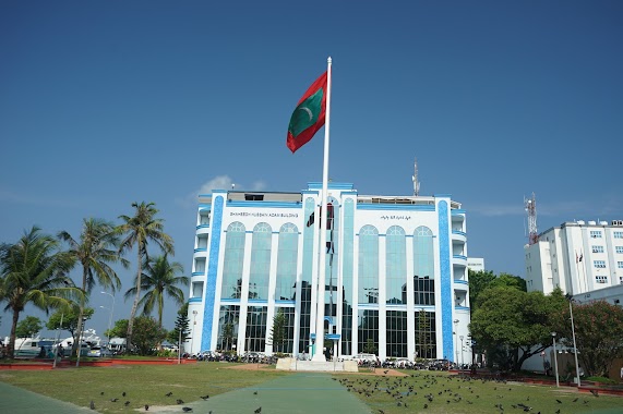 ފްލެޓް ލިބޭނެކަމަށް ބުނެ މިފަހަރު ދަމައިގަތީ 500،000 ރުފިޔާ