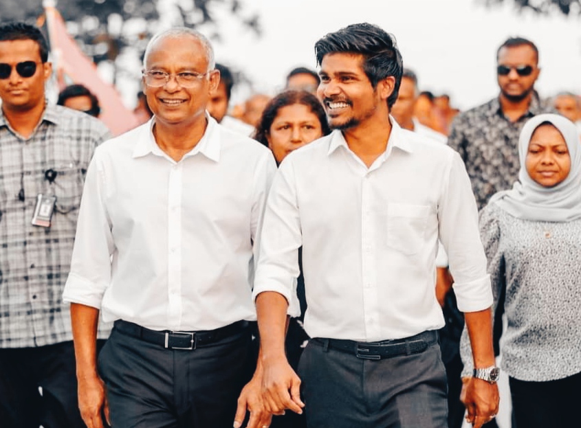 ވަކި މީހަކު ވަށައިގެން އެނބުރުނު މީހުން ވަކިވި ހިސާބުން ޕާޓީ ވަރުގަދަވެއްޖެ: މޫކޭ