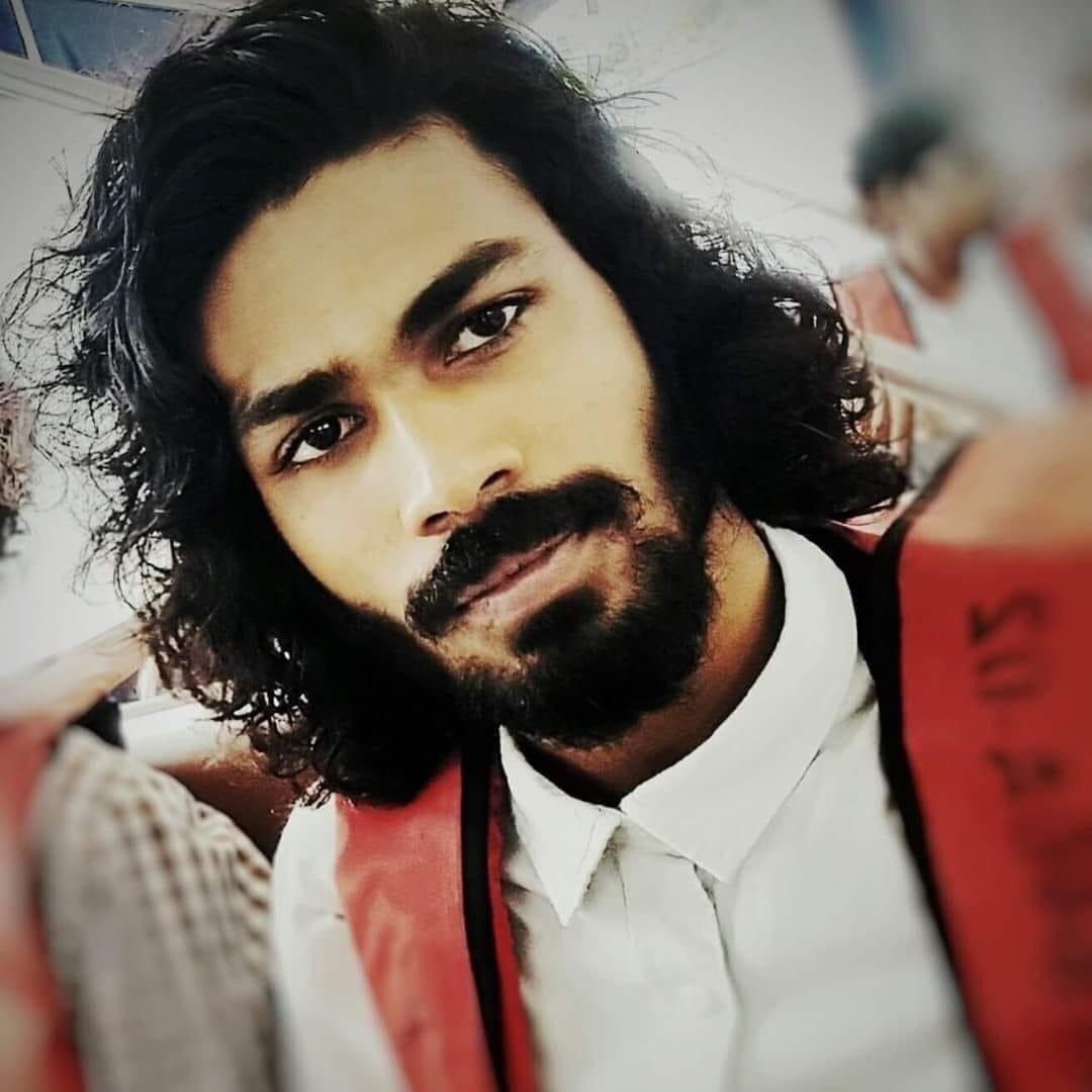 އައިޑަލުން ވިދާލި ކުރީގެ ލަވަކިޔުންތެރިޔާ އިޝާންގެ ކިބައިން މާޕު މާފަށްއެދިއްޖެ